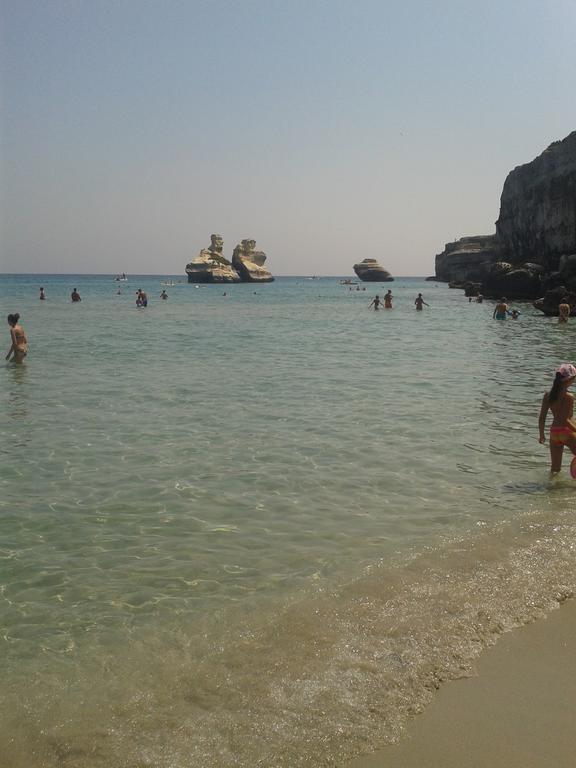 Casa Vacanza Fiorella Torre dell'Orso Eksteriør bilde