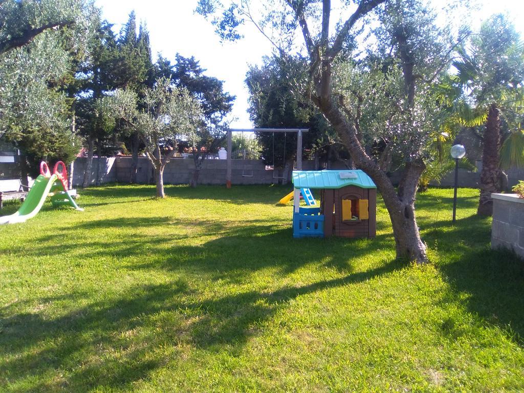 Casa Vacanza Fiorella Torre dell'Orso Eksteriør bilde