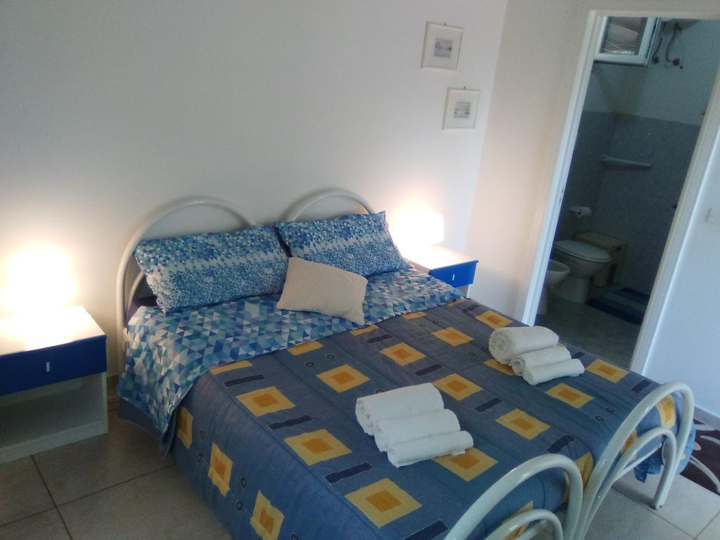 Casa Vacanza Fiorella Torre dell'Orso Eksteriør bilde