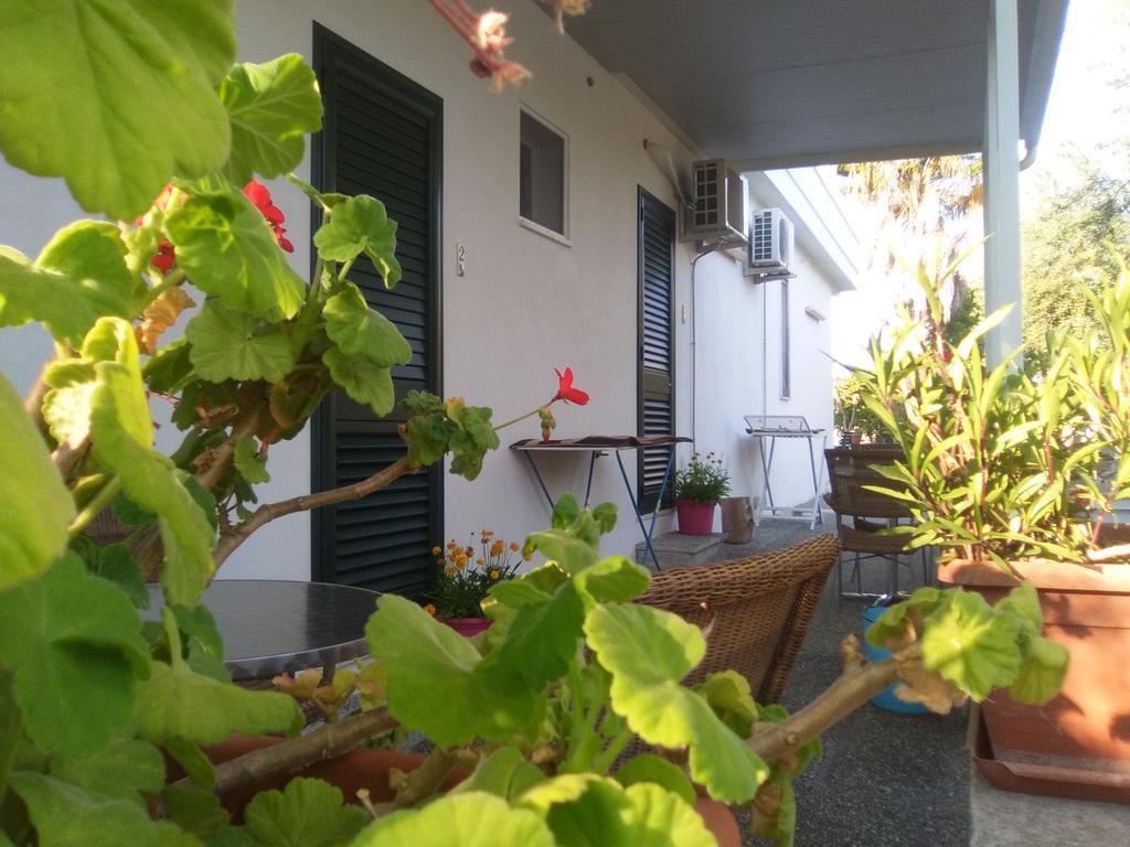 Casa Vacanza Fiorella Torre dell'Orso Eksteriør bilde
