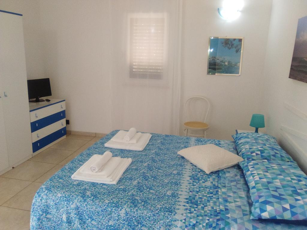 Casa Vacanza Fiorella Torre dell'Orso Eksteriør bilde