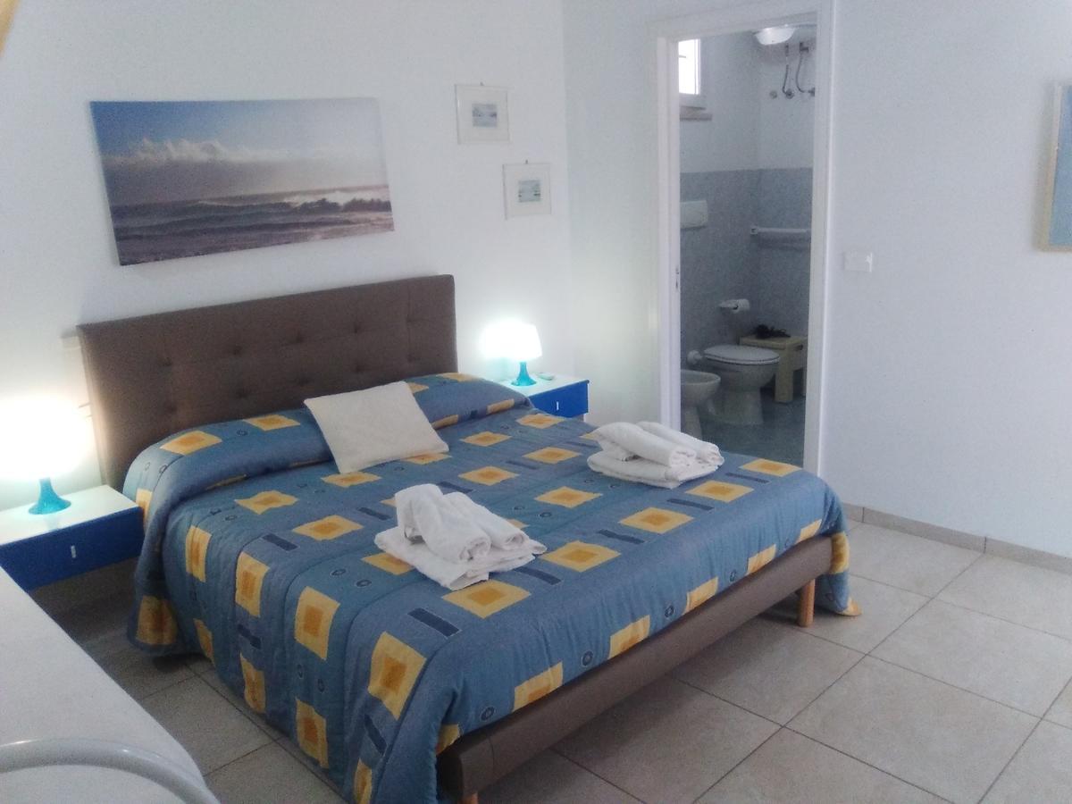 Casa Vacanza Fiorella Torre dell'Orso Eksteriør bilde