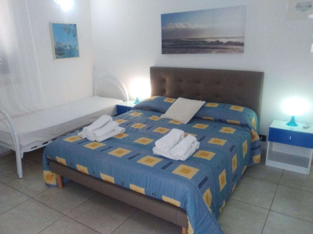 Casa Vacanza Fiorella Torre dell'Orso Eksteriør bilde